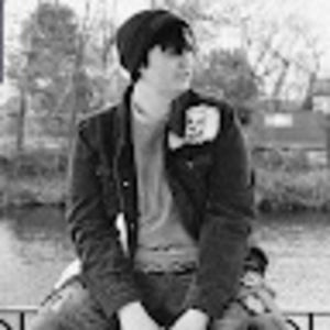 Meet your Posher, Elliot